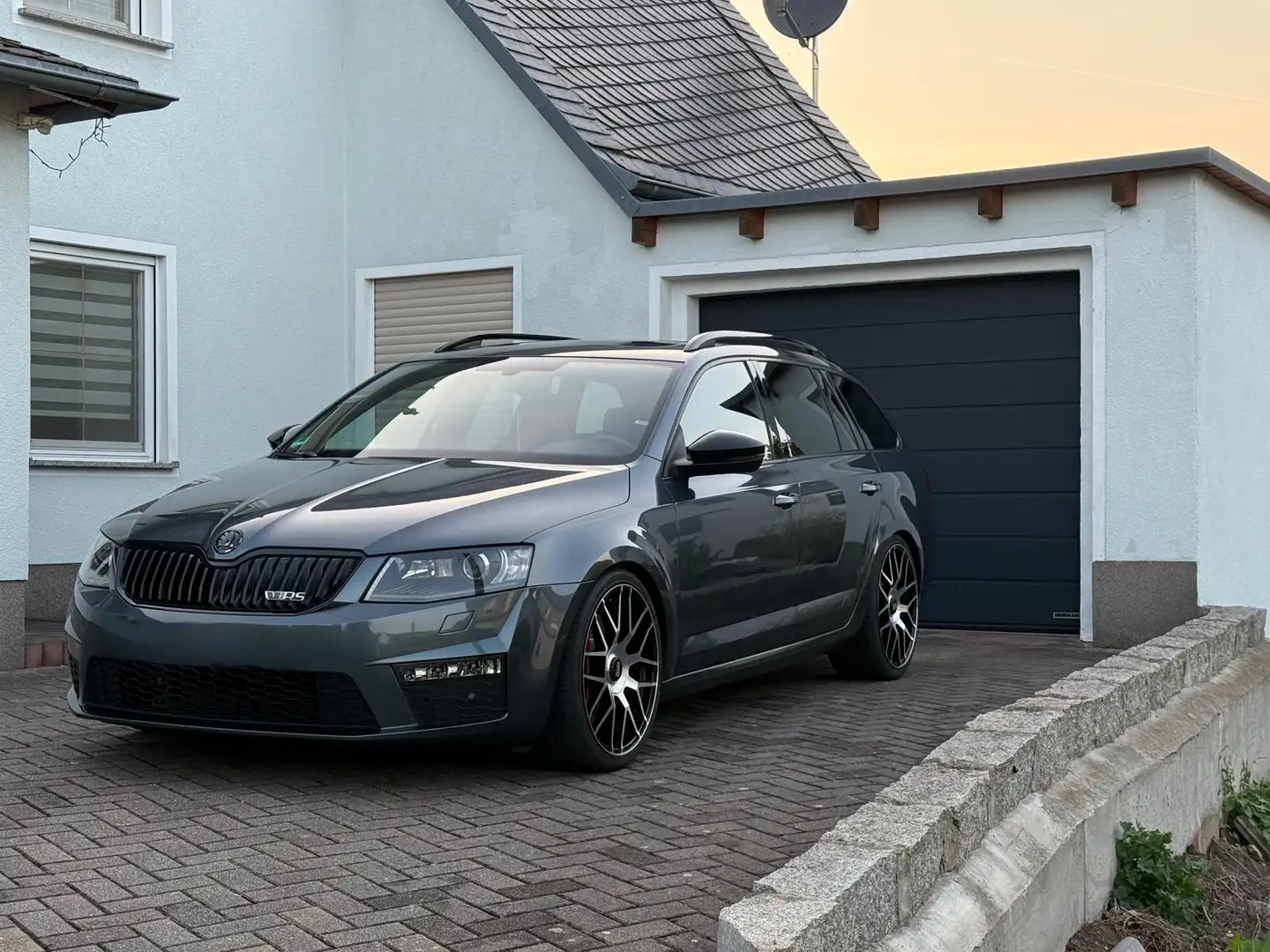 Skoda Octavia RS #DSG #APR #KW #3" HJS-DP #Klappe Grau - 2