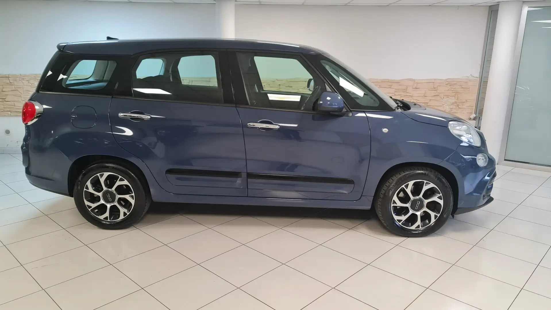Fiat 500L 500L Wagon 1.6 mjt Lounge 120cv my19 Blau - 1
