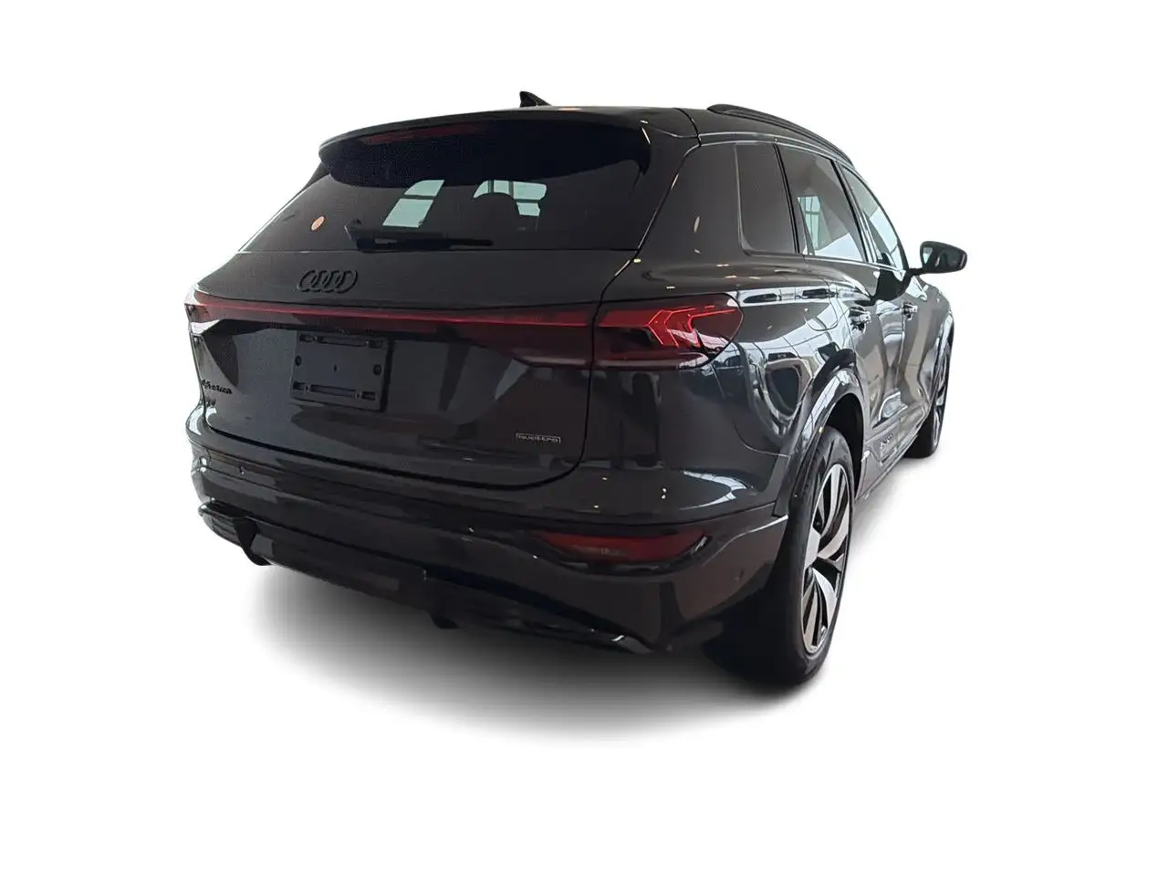 Audi Q6 e-tron снимка Audi Q6 e-tron