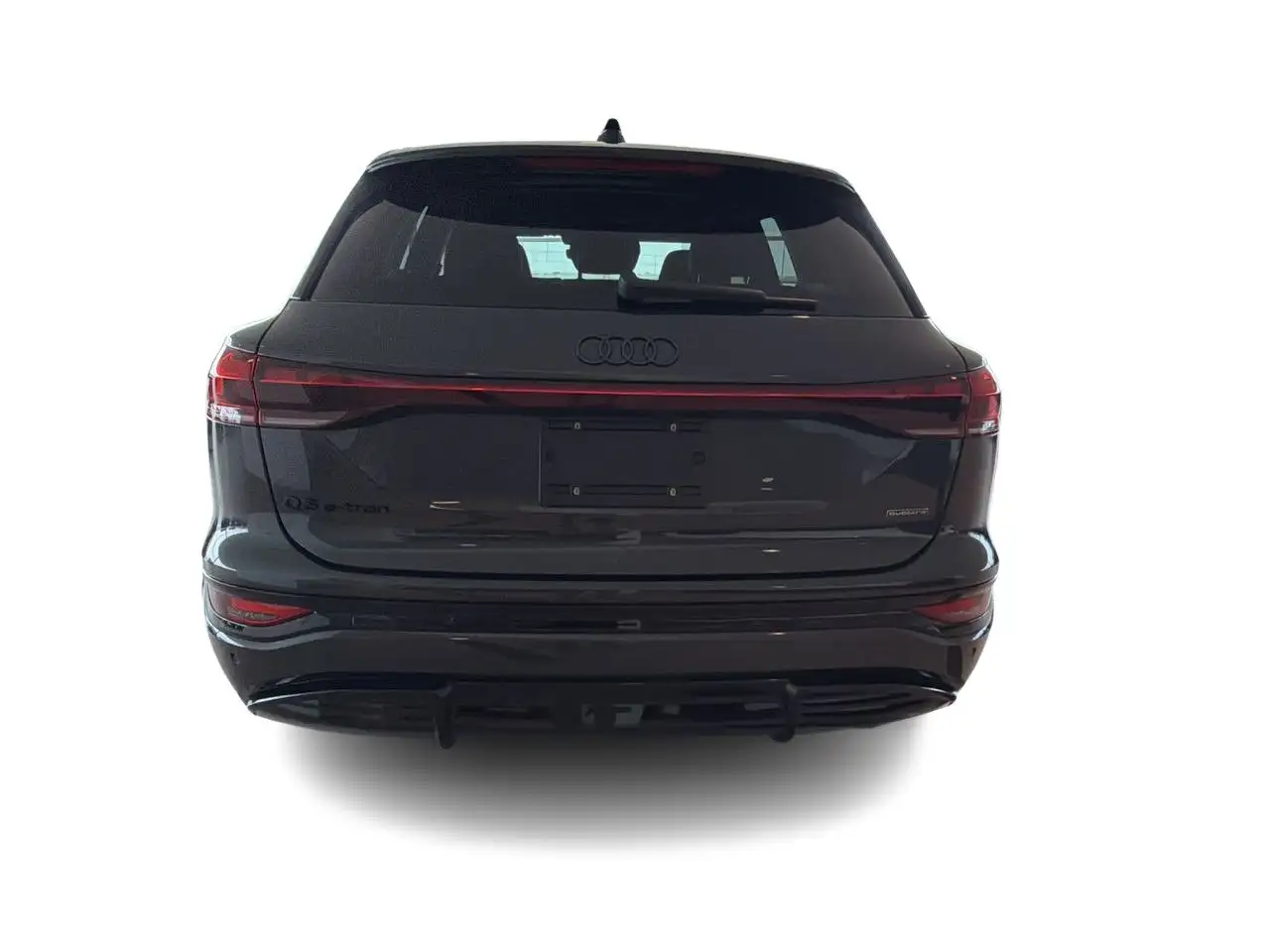 Audi Q6 e-tron снимка Audi Q6 e-tron