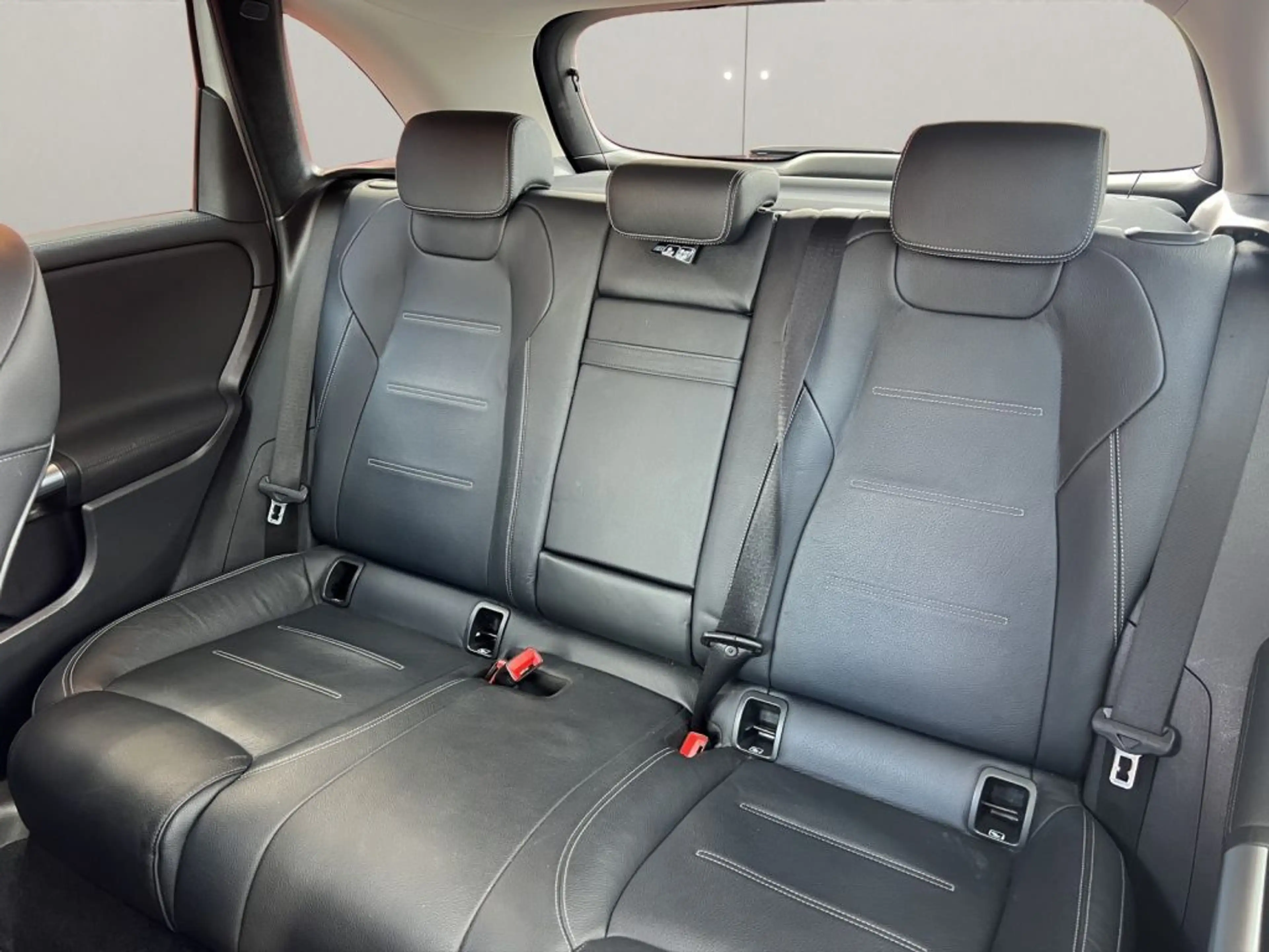 Mercedes-Benz B 220 d 8G-DCT AMG Line +EXPORT+RFK+SHZ+NAVI+ — photo 15