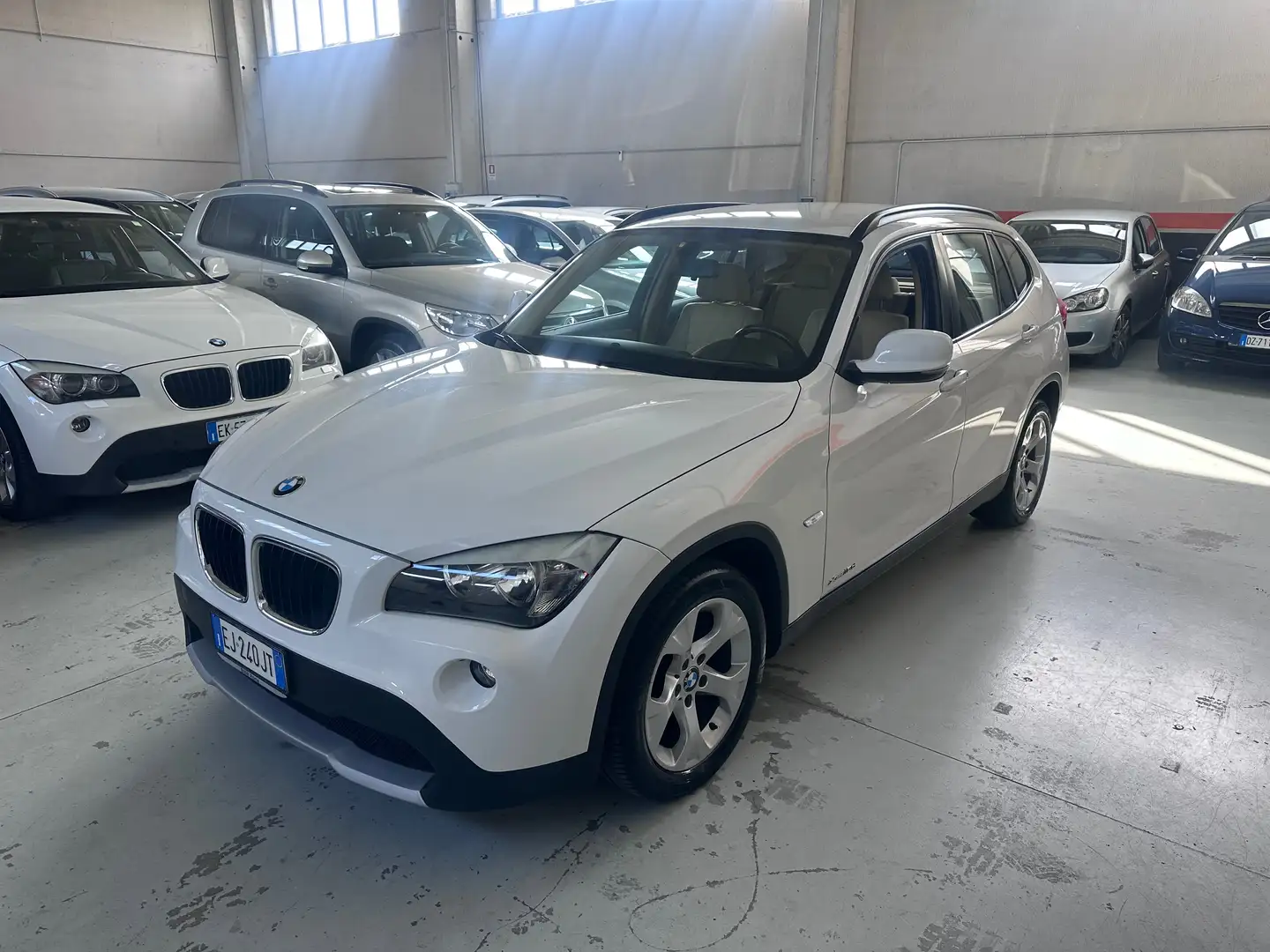 BMW X1 X1 E84 xdrive18d Weiß - 2