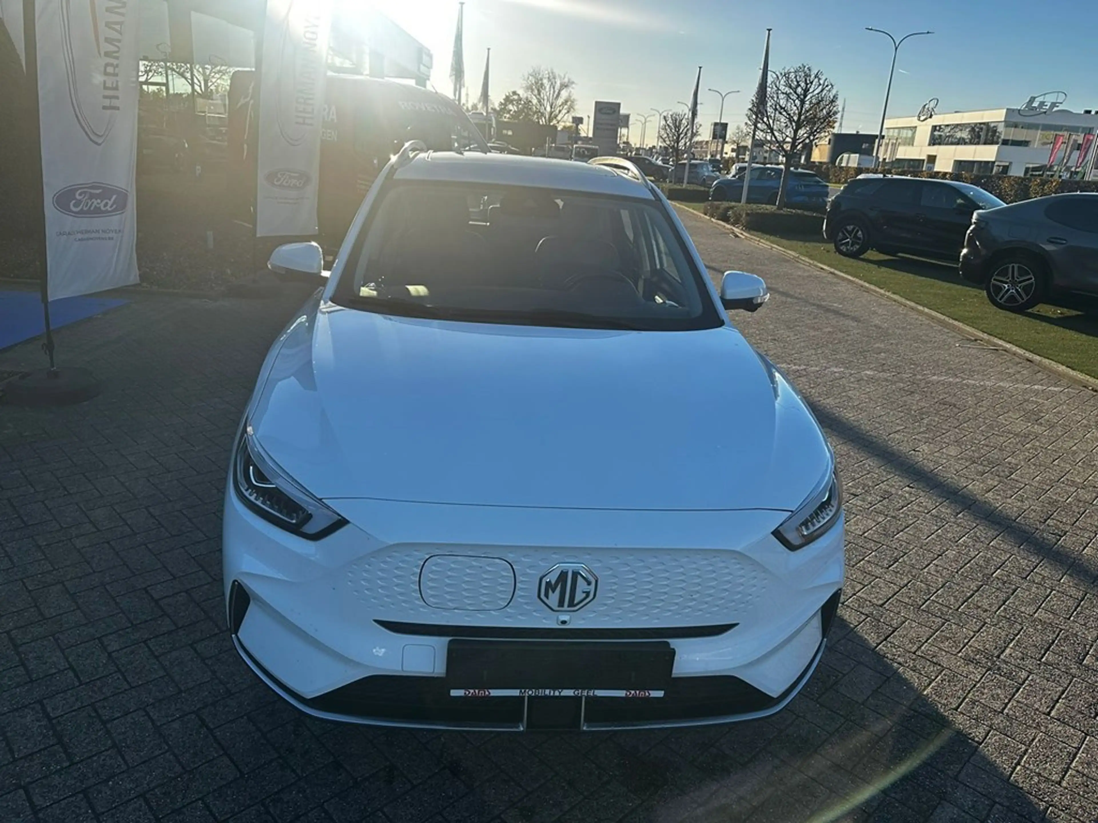 MG ZS Enkel voor professionele verkoop — photo 2