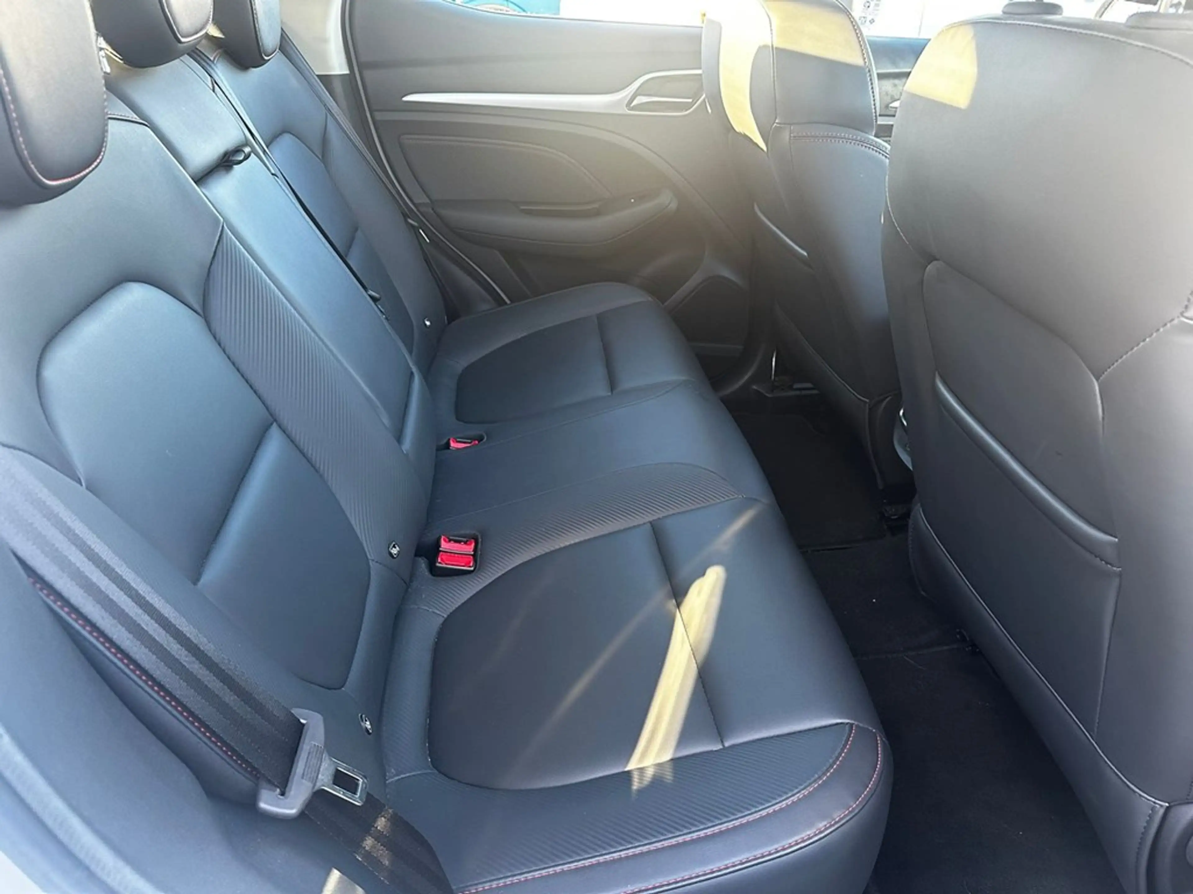 MG ZS Enkel voor professionele verkoop — photo 11