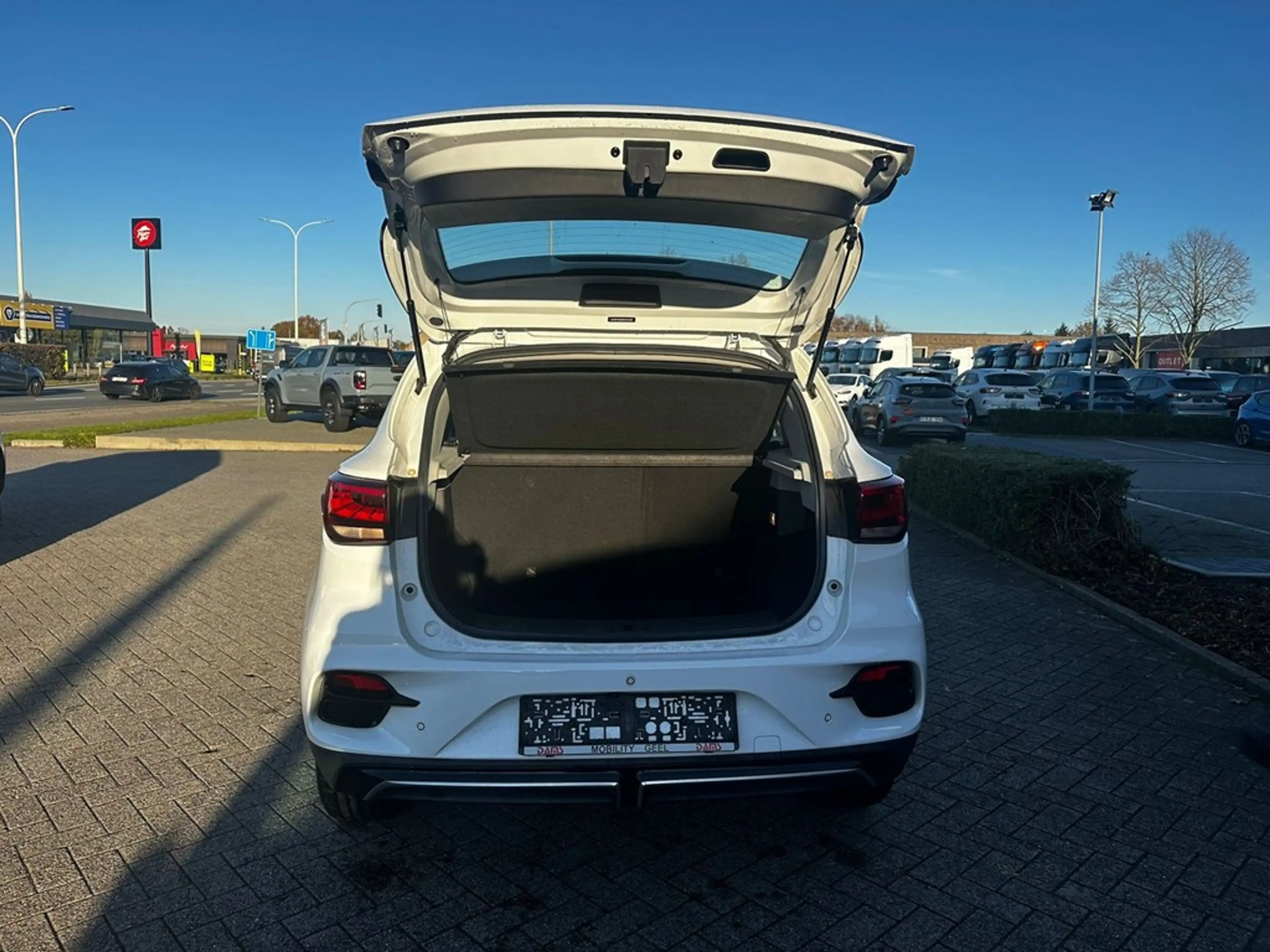 MG ZS Enkel voor professionele verkoop — photo 14