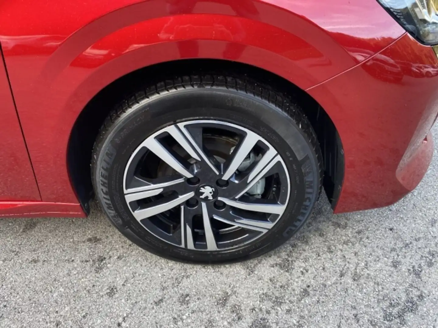 Peugeot 208 Allure PureTech 100 Rosso - 2