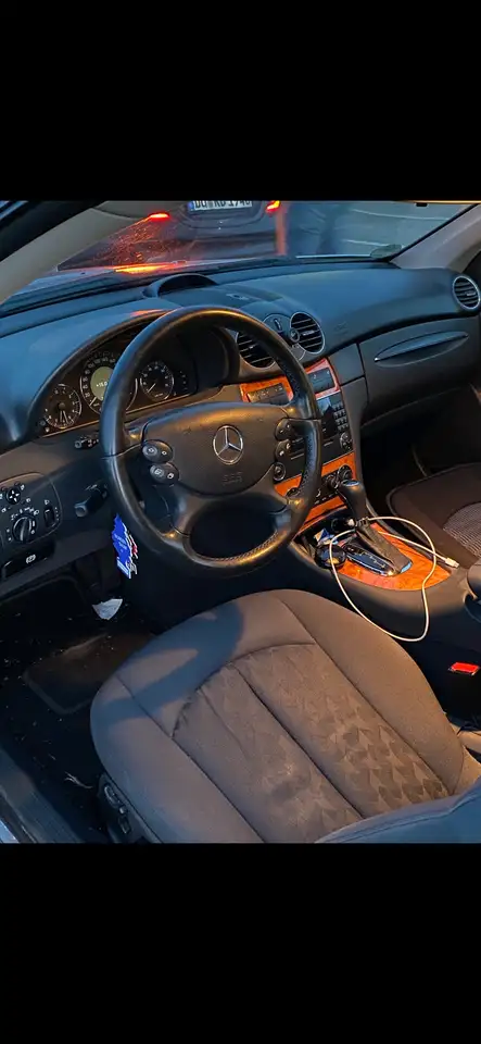 Mercedes-Benz CLK 200