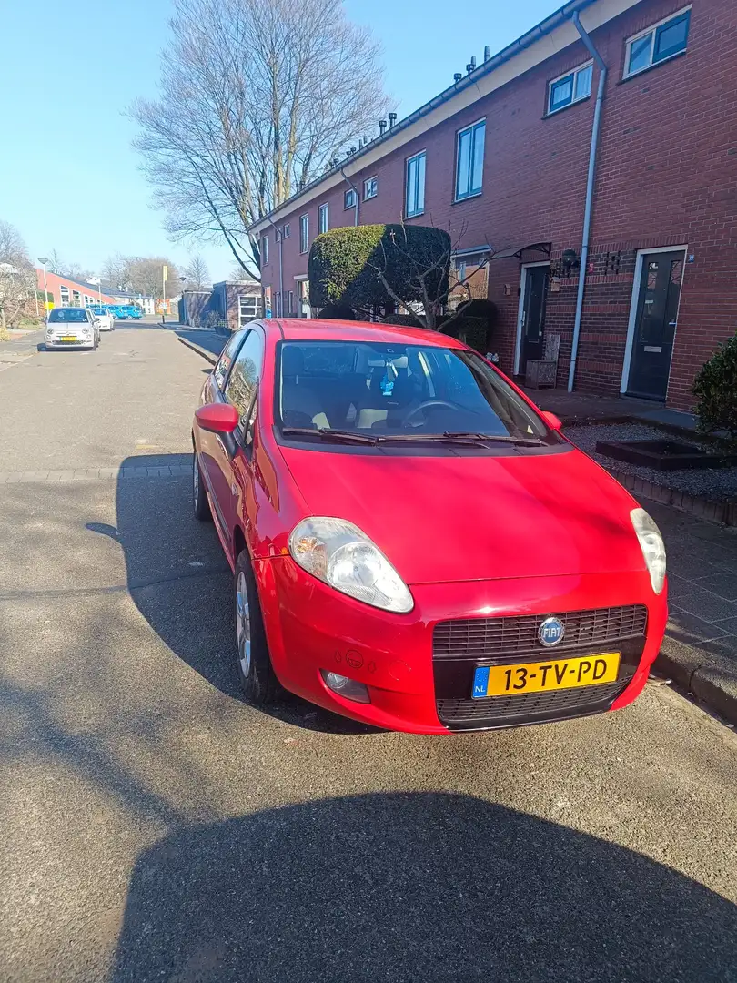 Fiat Punto 1.4 dynamic Rood - 2