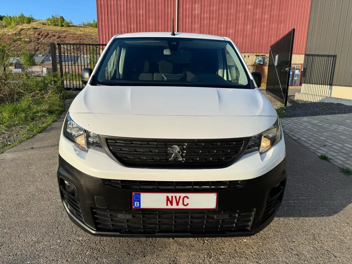 Peugeot Partner 1.5hdi 100cv 3 PlacesCarplay/Sièges chauffants/ Weiß - 2