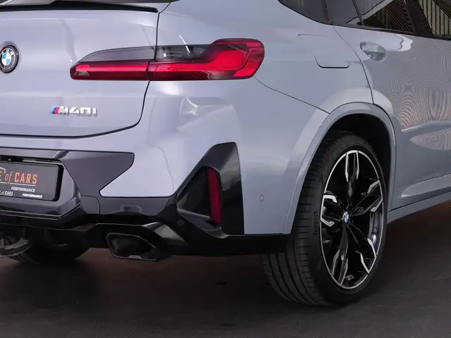 BMW X4 view 13