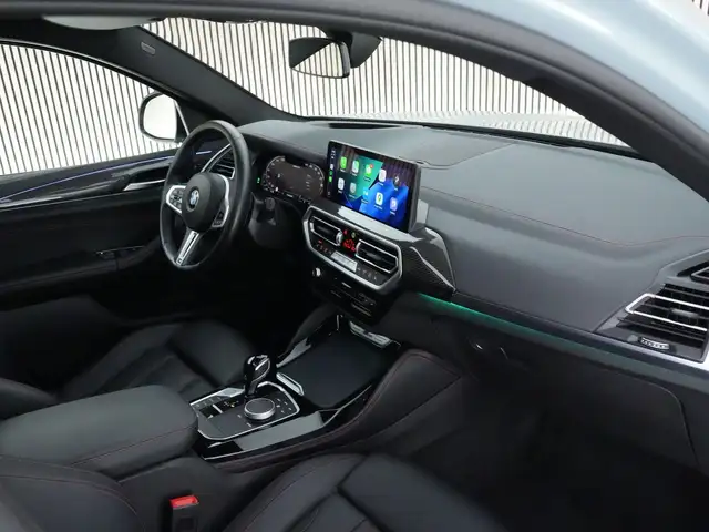 BMW X4 view 9