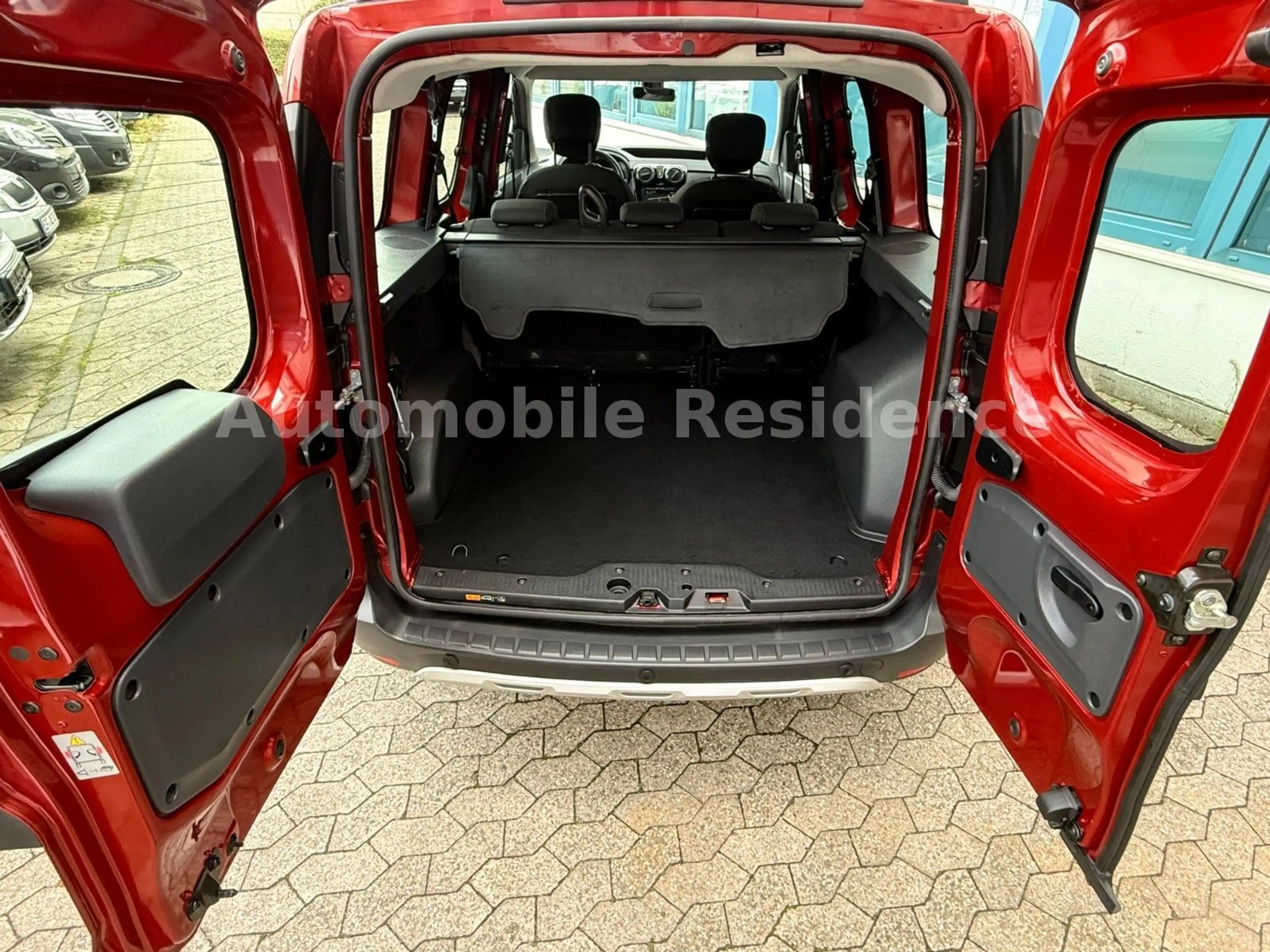 Dacia Dokker Blue 1.5 dCi Stepway*NAVI*MFL*PDC*TEMP*2H — photo 12