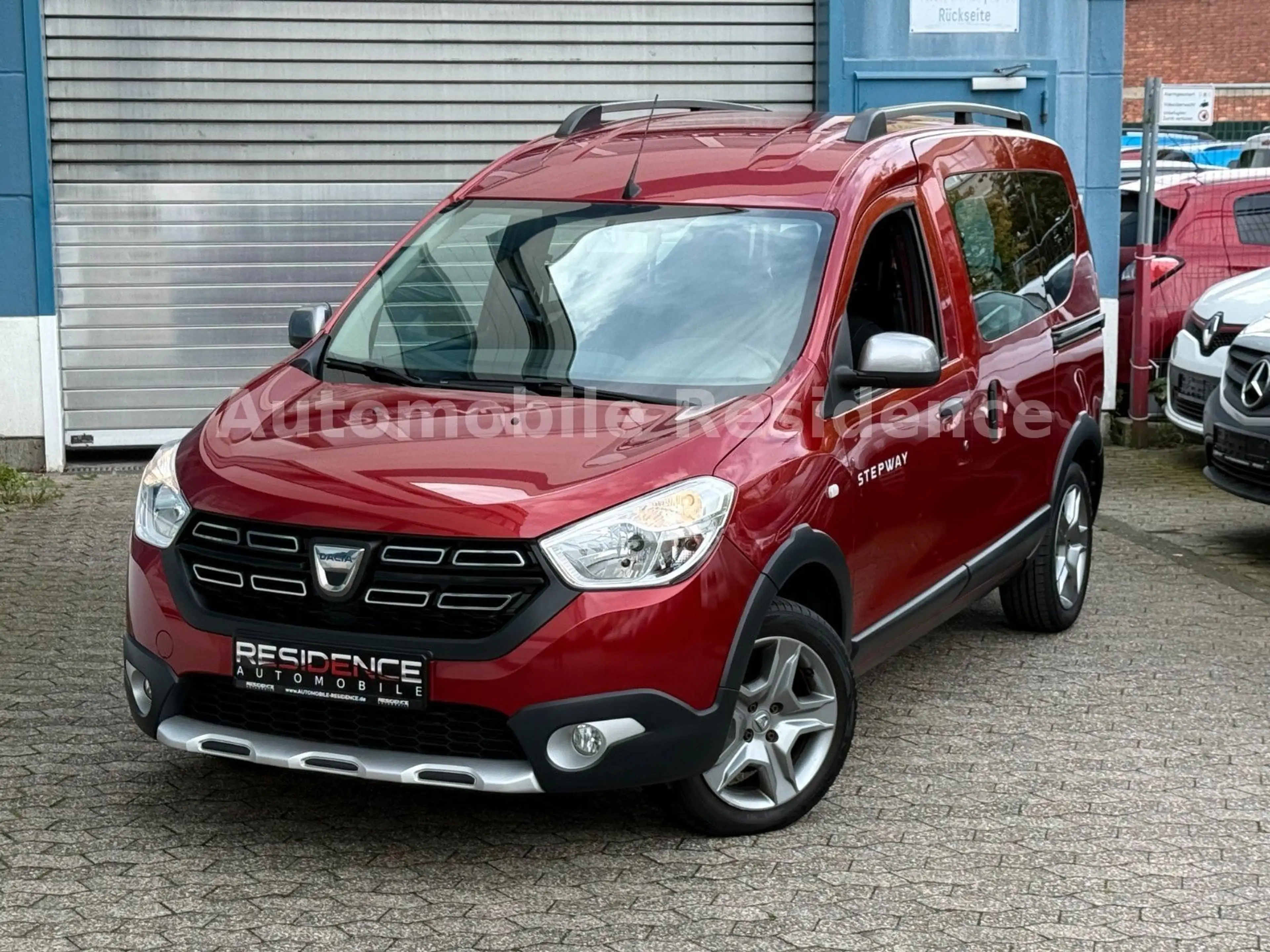 Dacia Dokker Blue 1.5 dCi Stepway*NAVI*MFL*PDC*TEMP*2H — photo 3