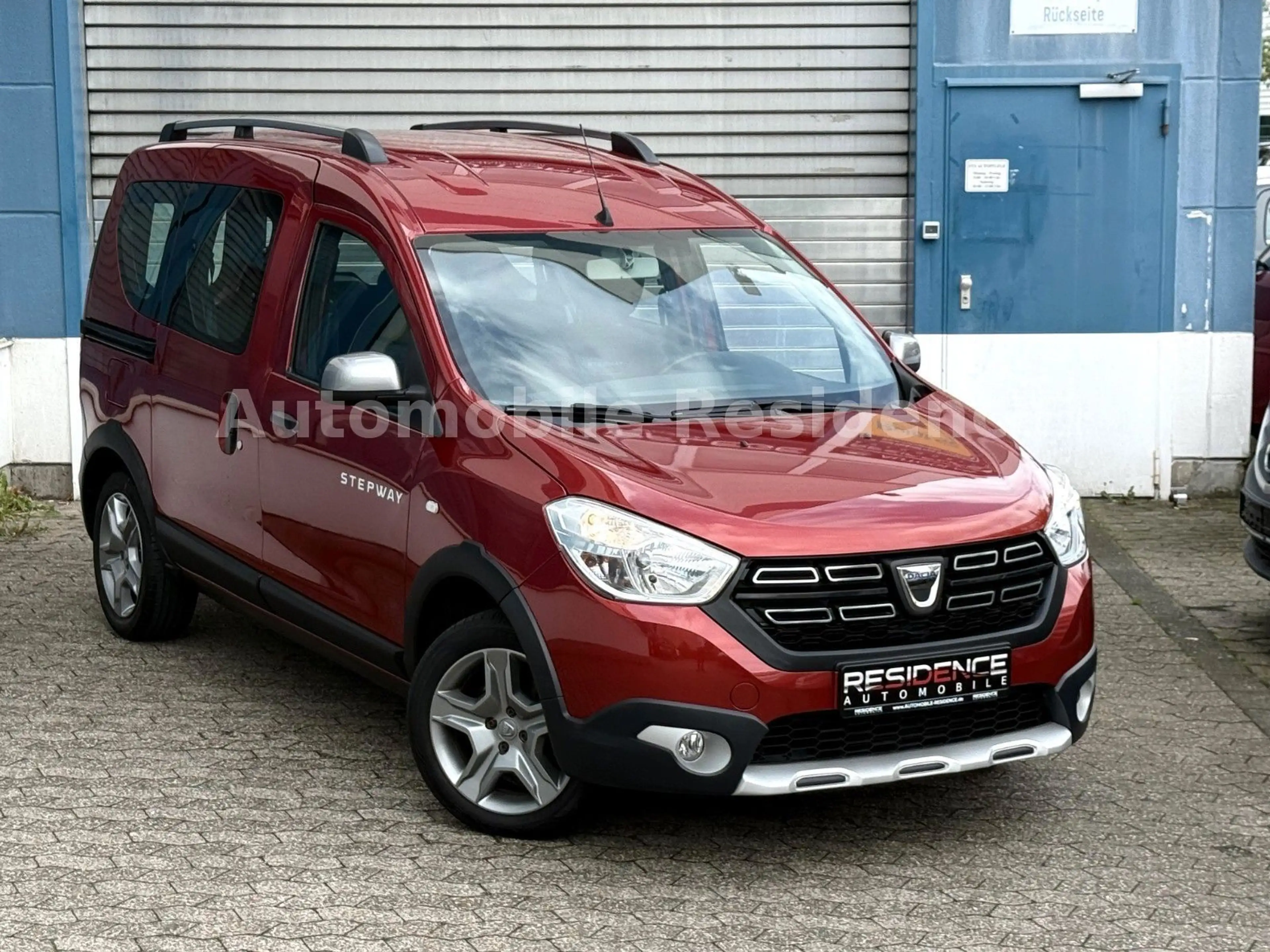 Dacia Dokker Blue 1.5 dCi Stepway*NAVI*MFL*PDC*TEMP*2H — photo 2