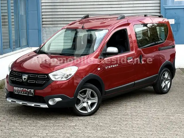 Dacia Dokker Blue 1.5 dCi Stepway*NAVI*MFL*PDC*TEMP*2H