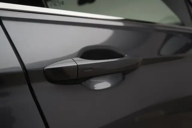 Volkswagen Tiguan Allspace view 15