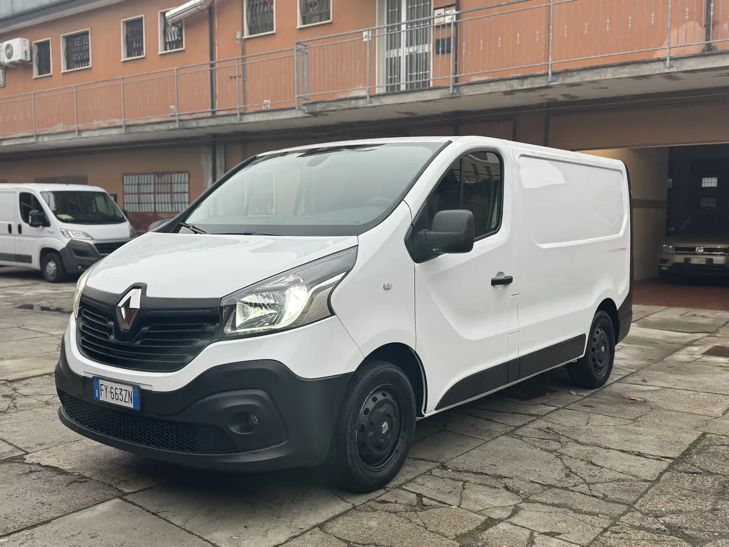 Renault Trafic renault trafic con gancio traino Weiß - 1