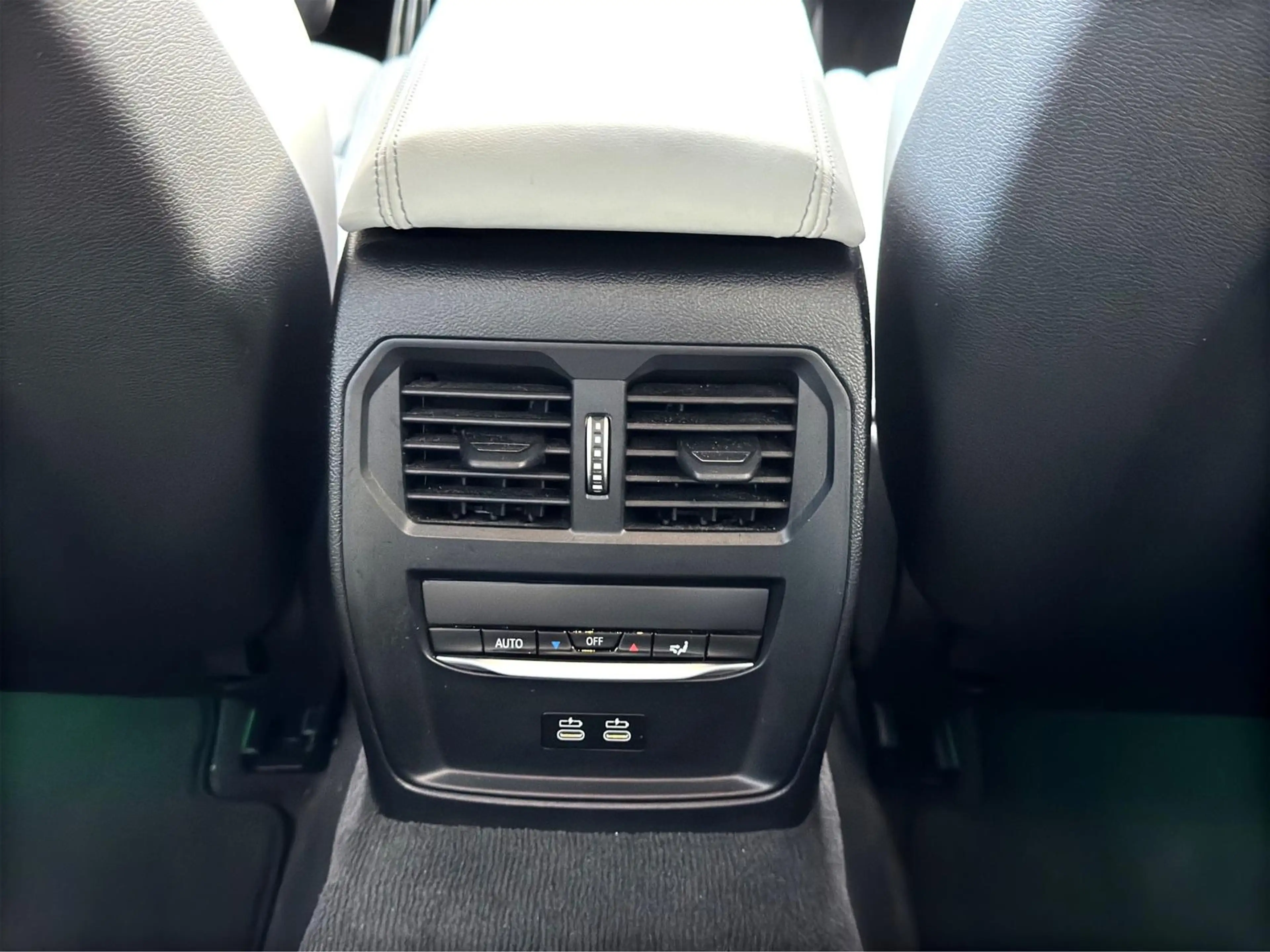 BMW M3 Competition*Harman*CARBON*APP*HUD*ACC*SHZ*CAM — photo 15