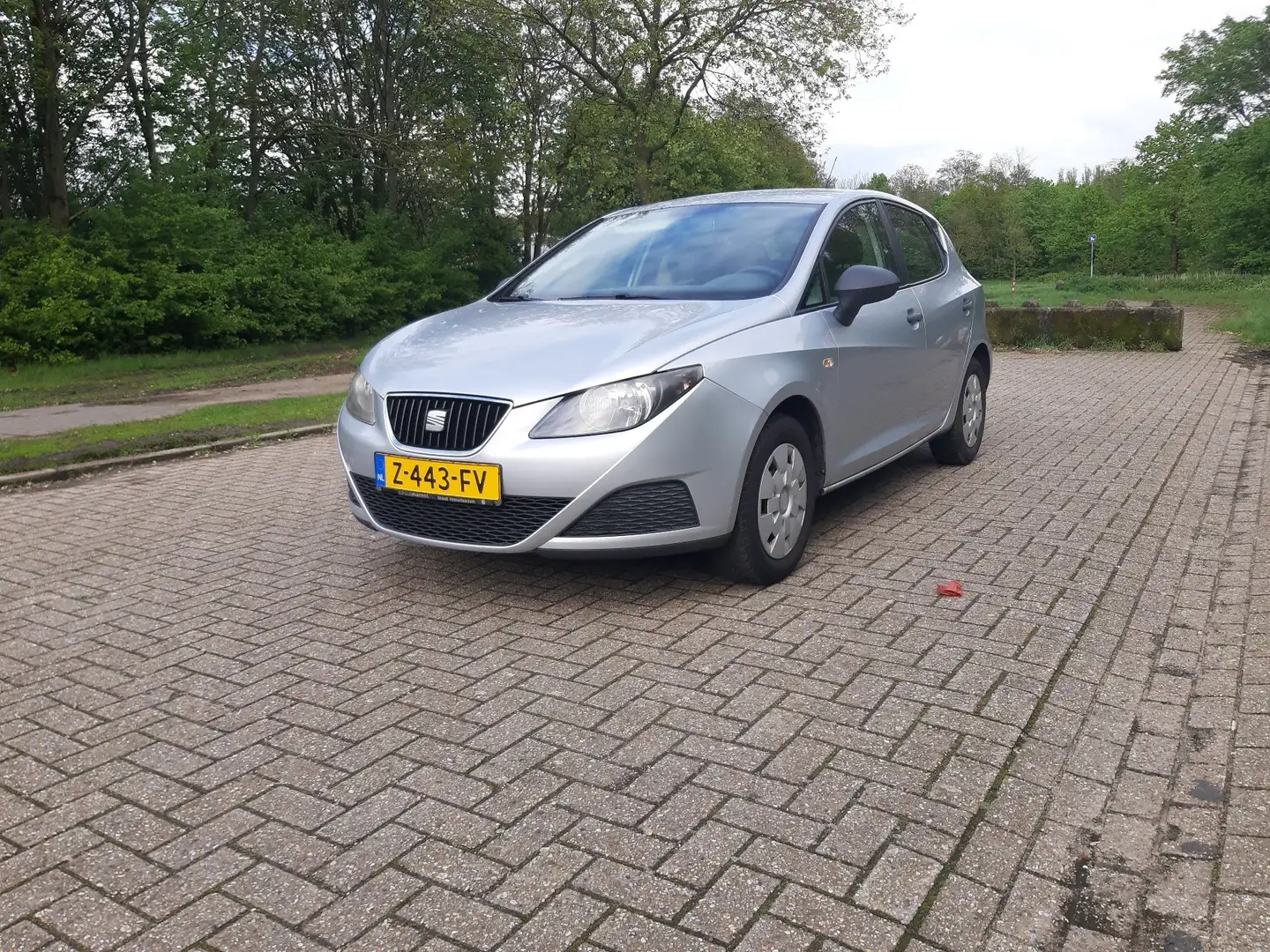 SEAT Ibiza 1.2 12V Reference Zilver - 1