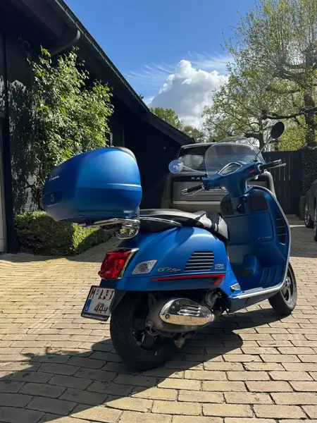 Vespa GTS - foto 4
