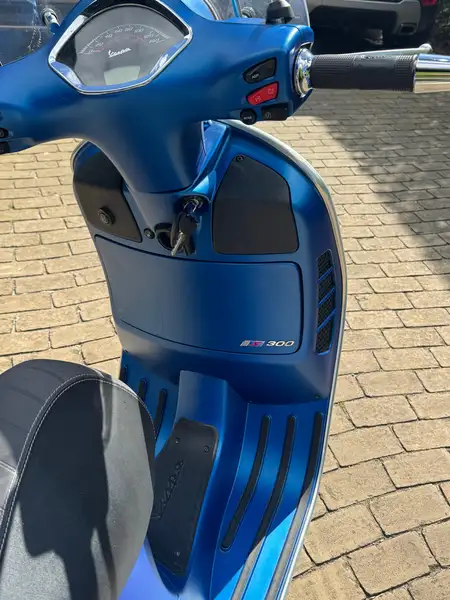 Vespa GTS - foto 8