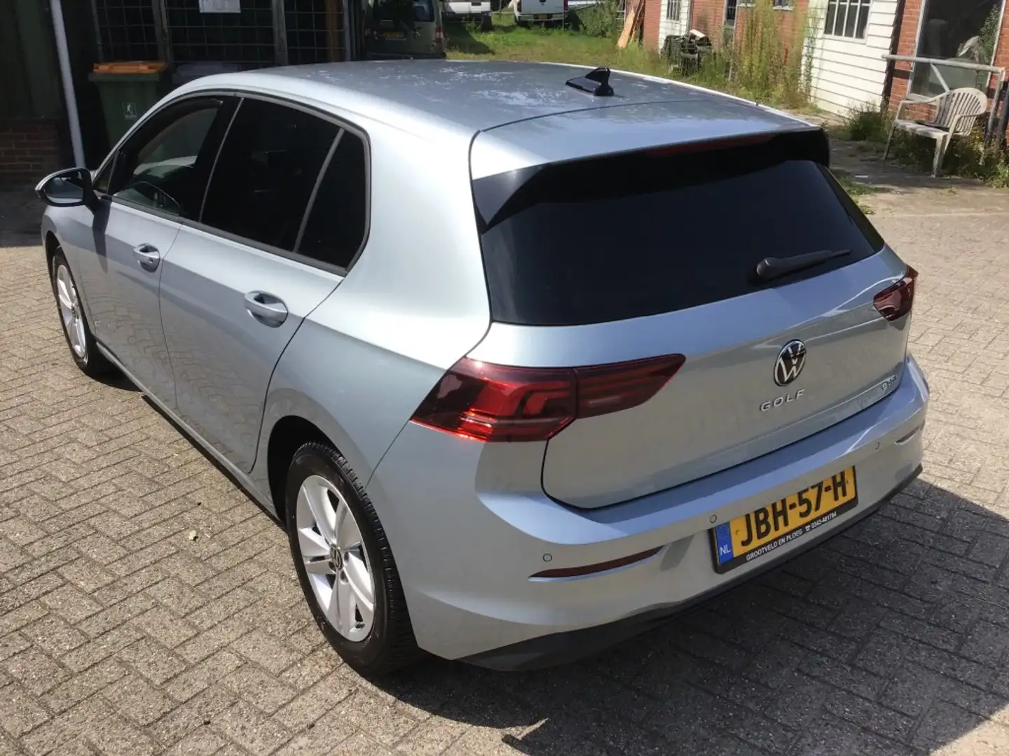 Volkswagen Golf 1.5 ETSI LIFE EDITION GOLF 8.5 150 PK Grijs - 2