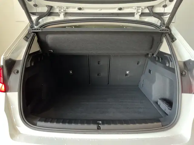BMW X1 view 9