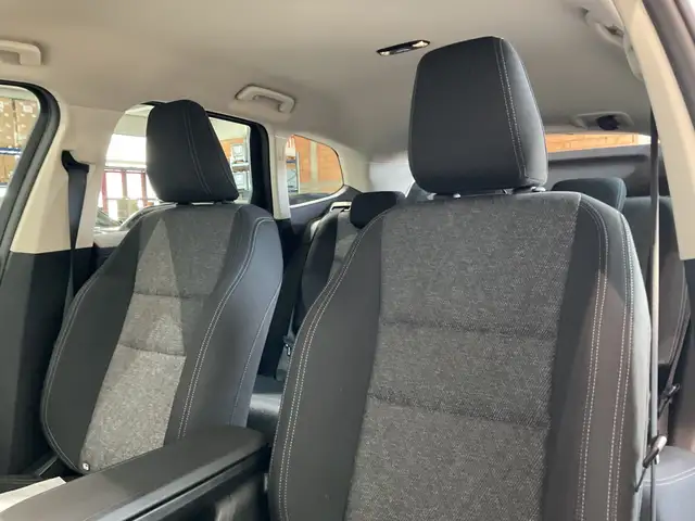 BMW X1 view 7