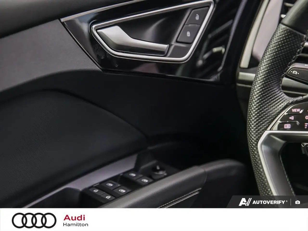Audi Q4 e-tron photo Audi Q4 e-tron
