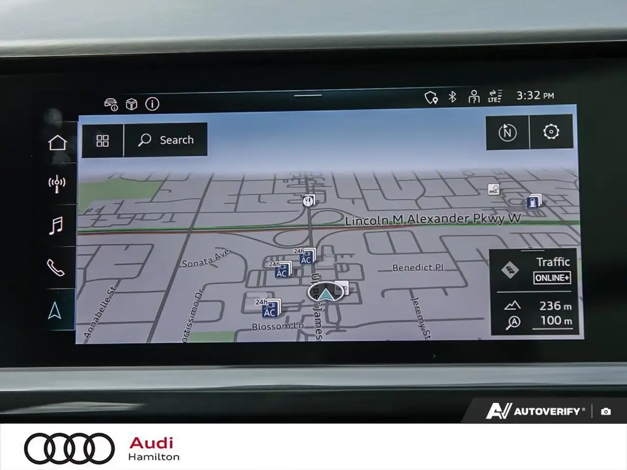 Audi Q4 e-tron photo Audi Q4 e-tron