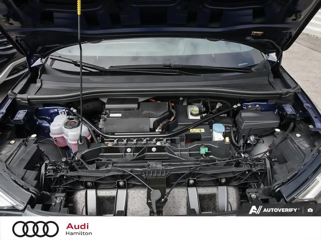 Audi Q4 e-tron photo Audi Q4 e-tron