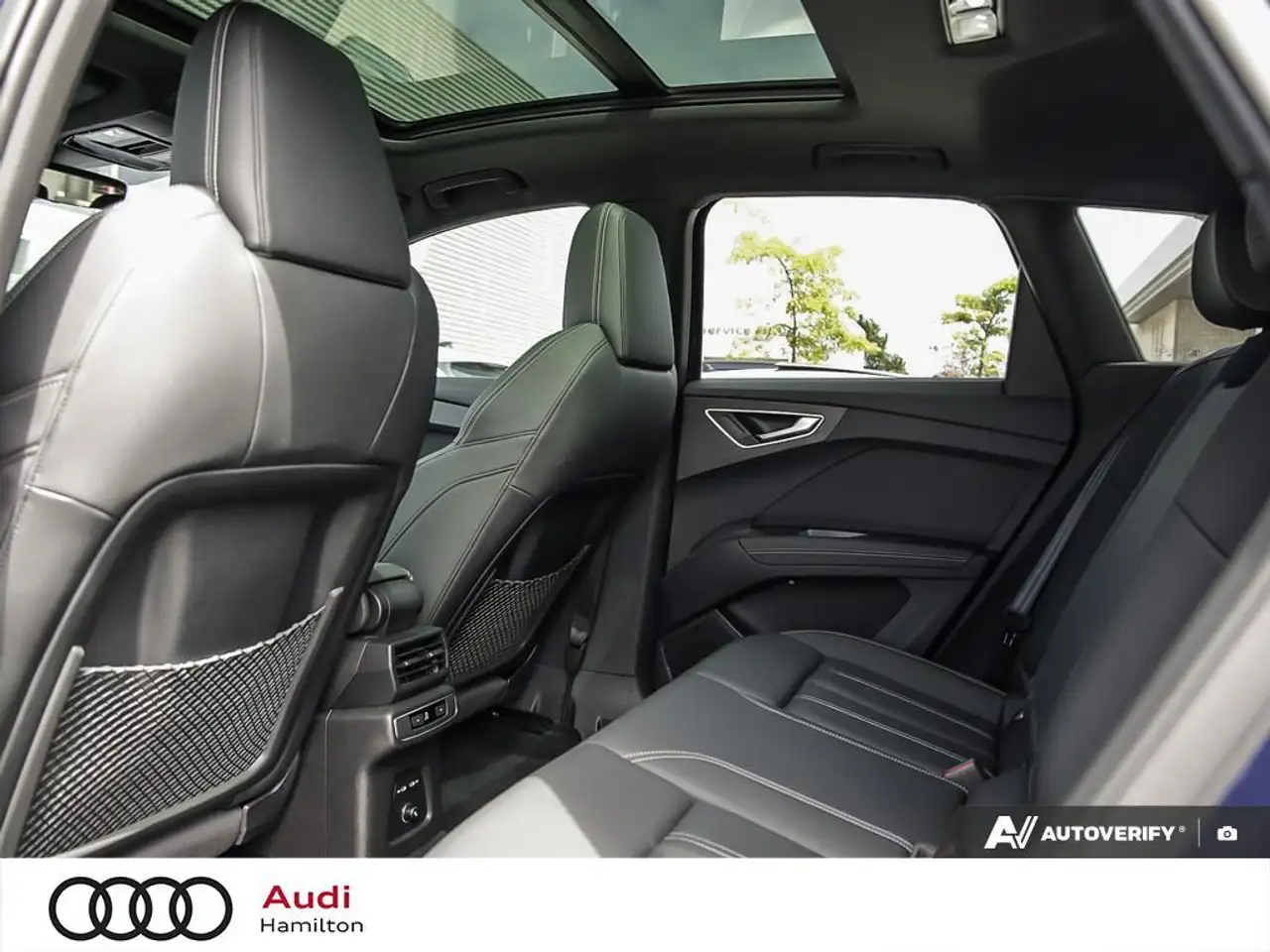 Audi Q4 e-tron photo Audi Q4 e-tron