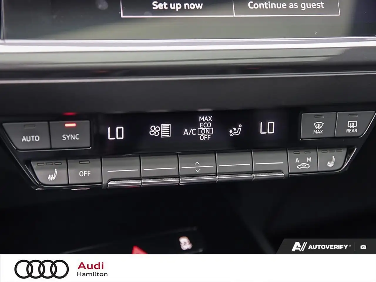 Audi Q4 e-tron photo Audi Q4 e-tron