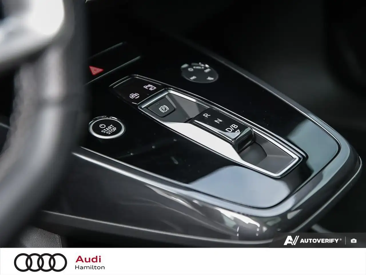 Audi Q4 e-tron photo Audi Q4 e-tron