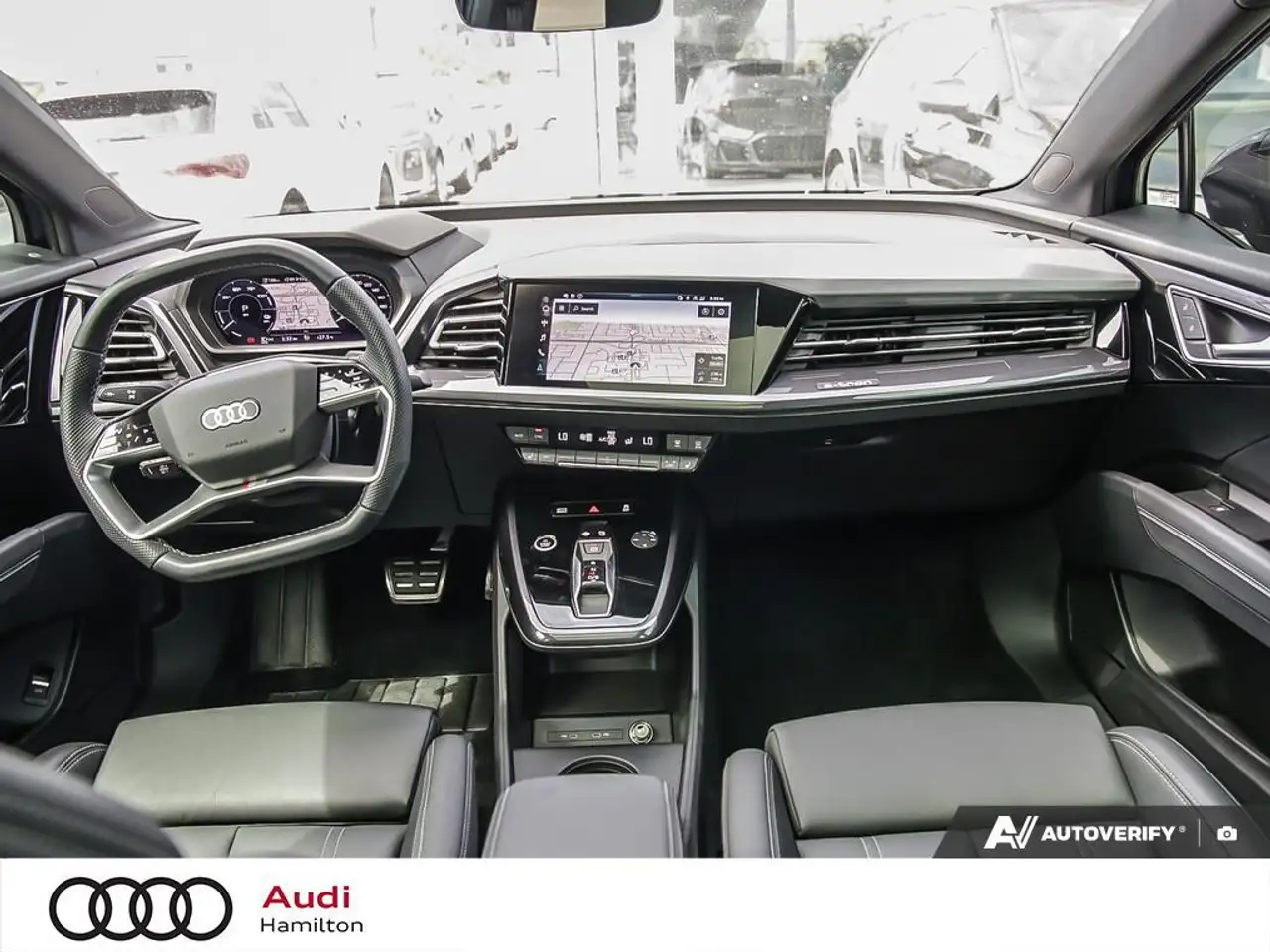 Audi Q4 e-tron photo Audi Q4 e-tron
