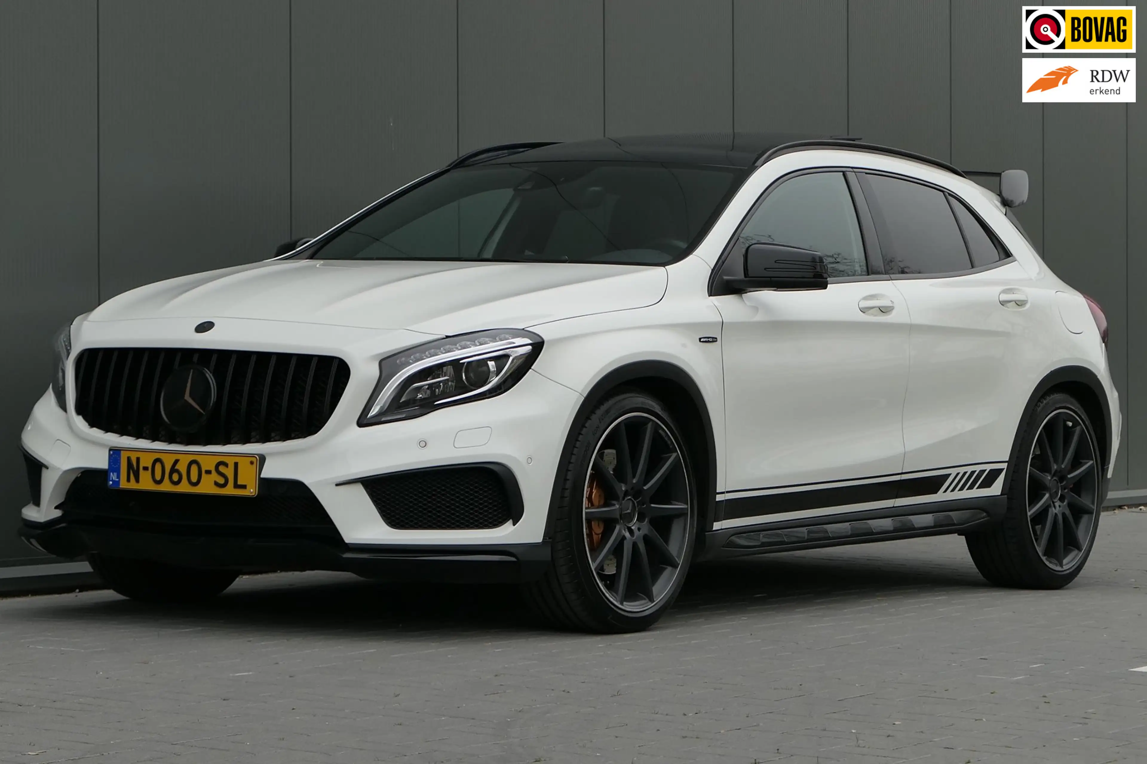 Mercedes-Benz GLA 45 AMG 4MATIC First edition Panorama Stoelverwarming