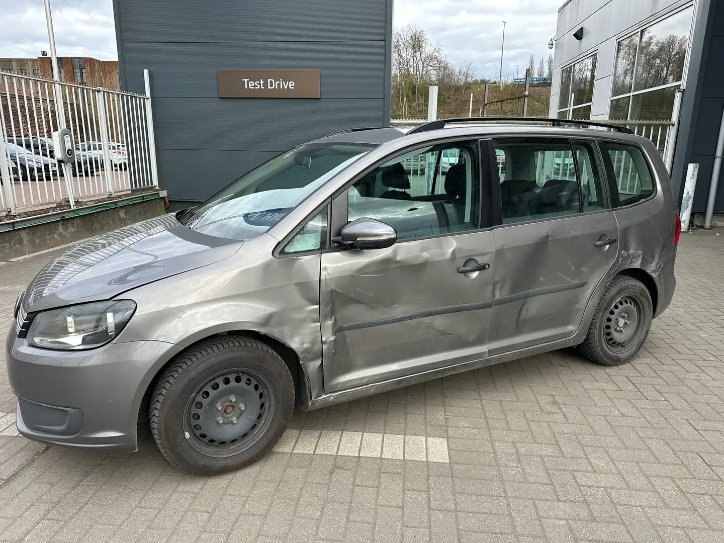 Volkswagen Touran 1.6 CR TDi Highline BMT Start&Stop - 2