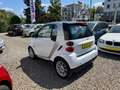smart forTwo Automatik, TÜV NEU Weiß - thumbnail 3