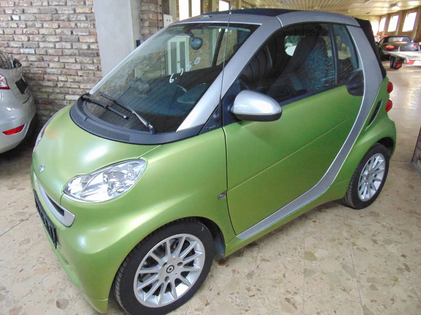 smart forTwo cabrio 1.0 52kW mhd passion Grün - 1