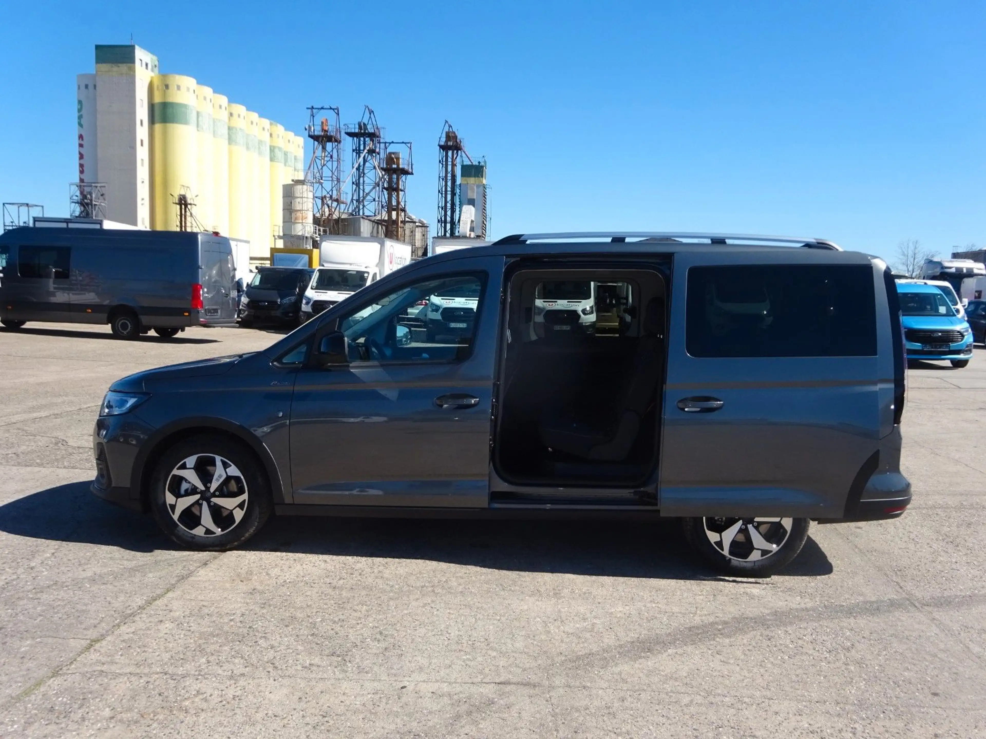 Ford Grand Tourneo Connect Active Stndhz AHK Navi S&G — photo 3