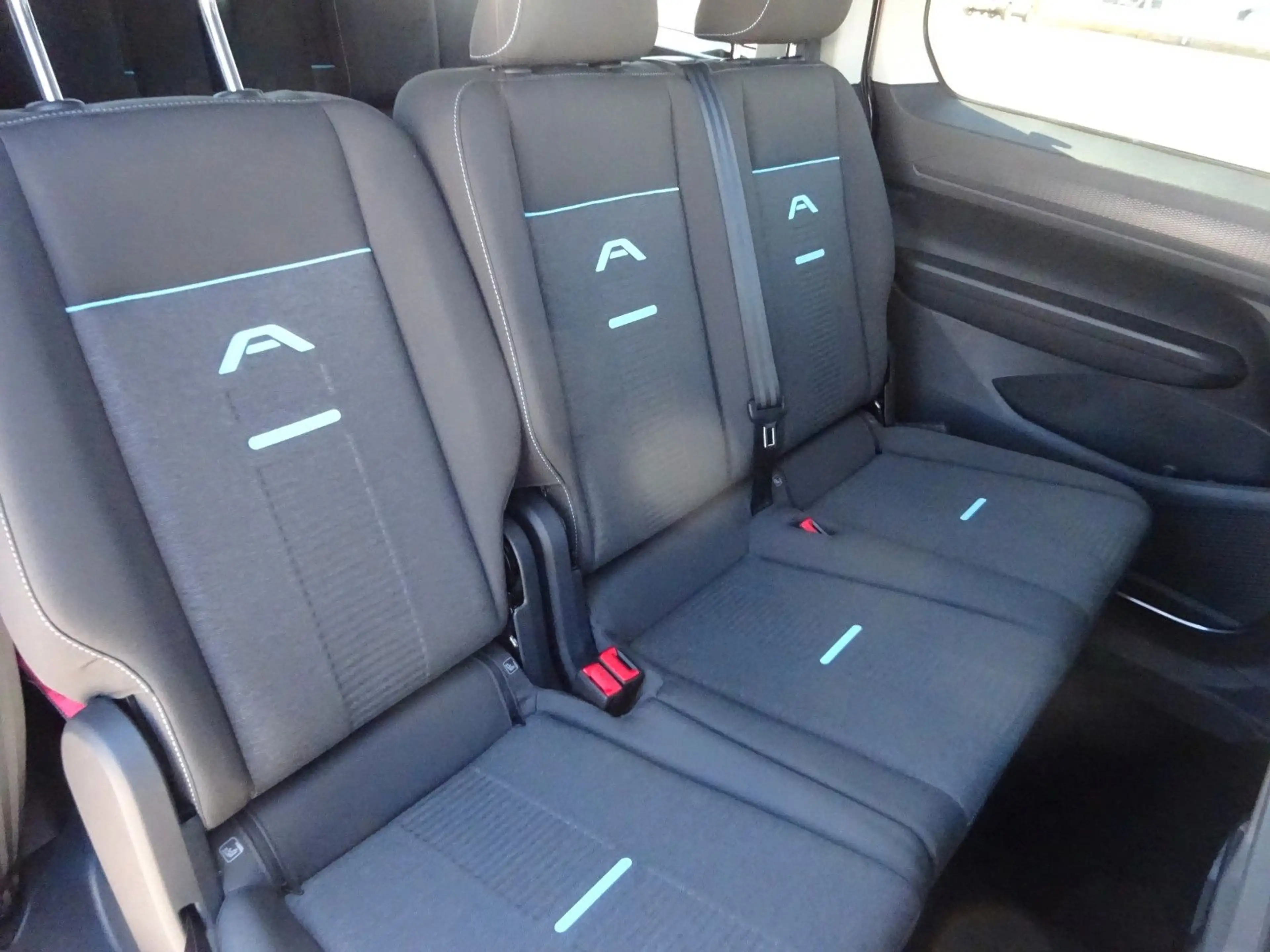 Ford Grand Tourneo Connect Active Stndhz AHK Navi S&G — photo 14