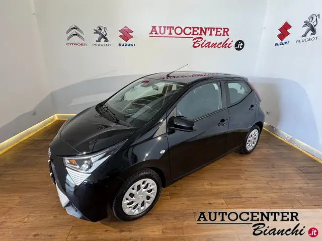 Toyota Aygo X Aygo 5p 1.0 x-play 72cv