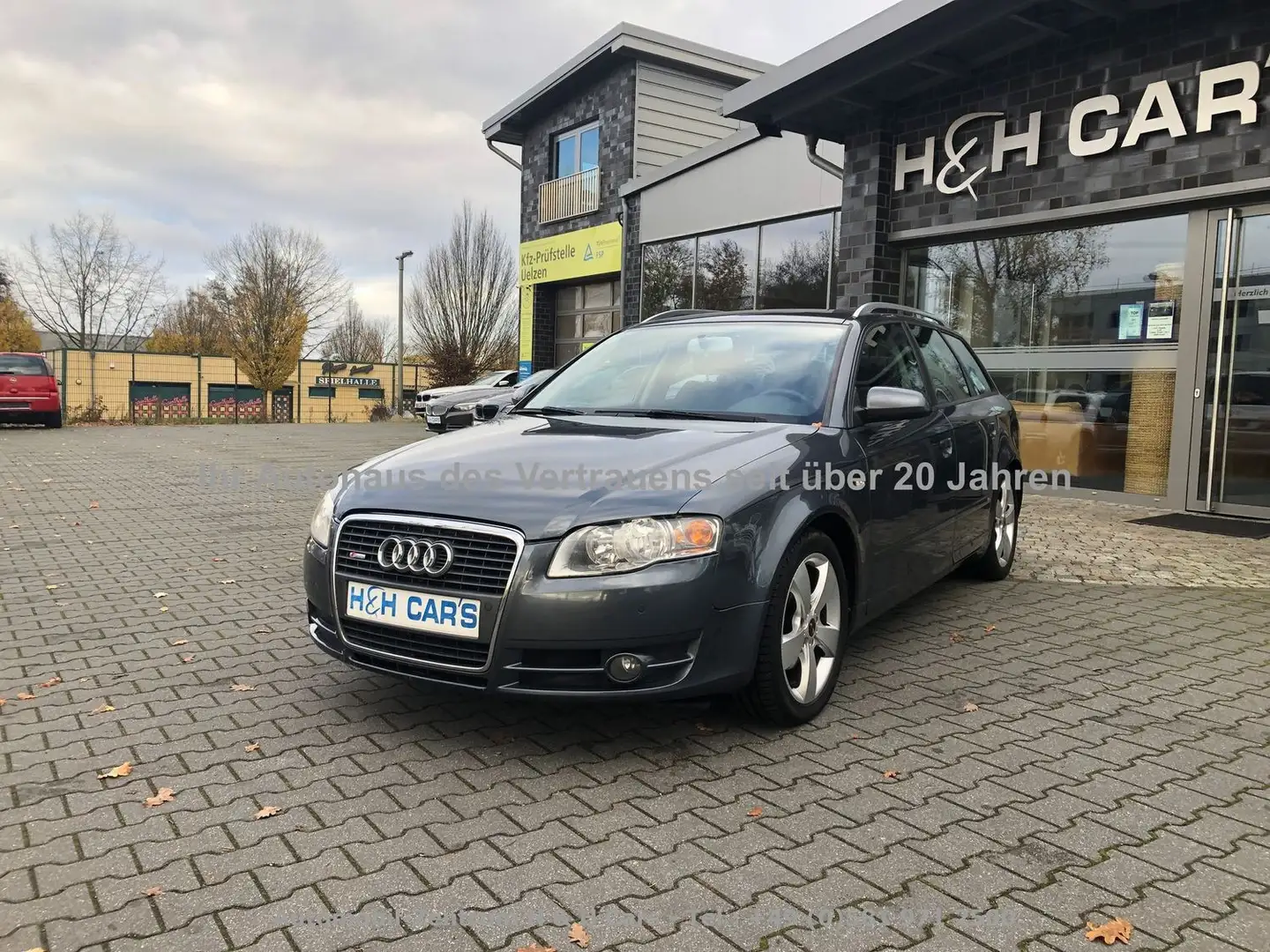 Audi A4 Avant 2.0 TDI S-Line Klima AHK Tüv 01/26 Gris - 1