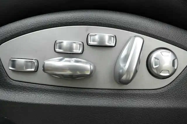 Porsche Cayenne view 7