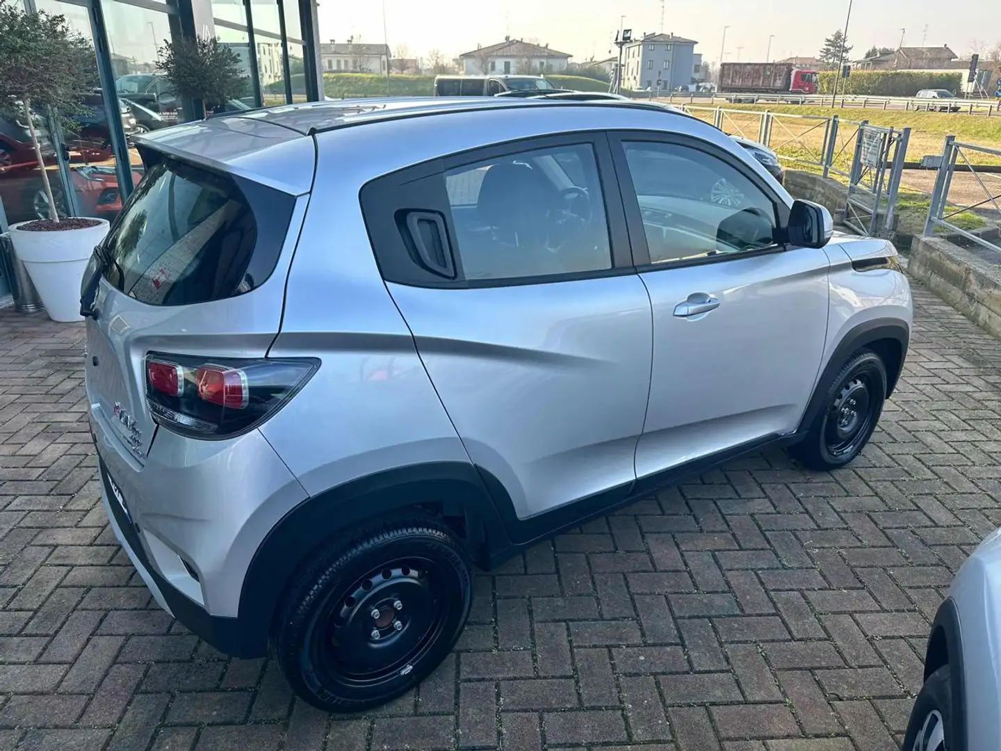 Mahindra KUV100 1.2 VVT M-Bifuel(GPL) K6+ Argento - 2