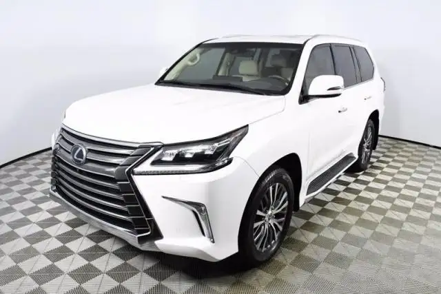 Lexus LX 570 5.3L V8  AWD LUXURY