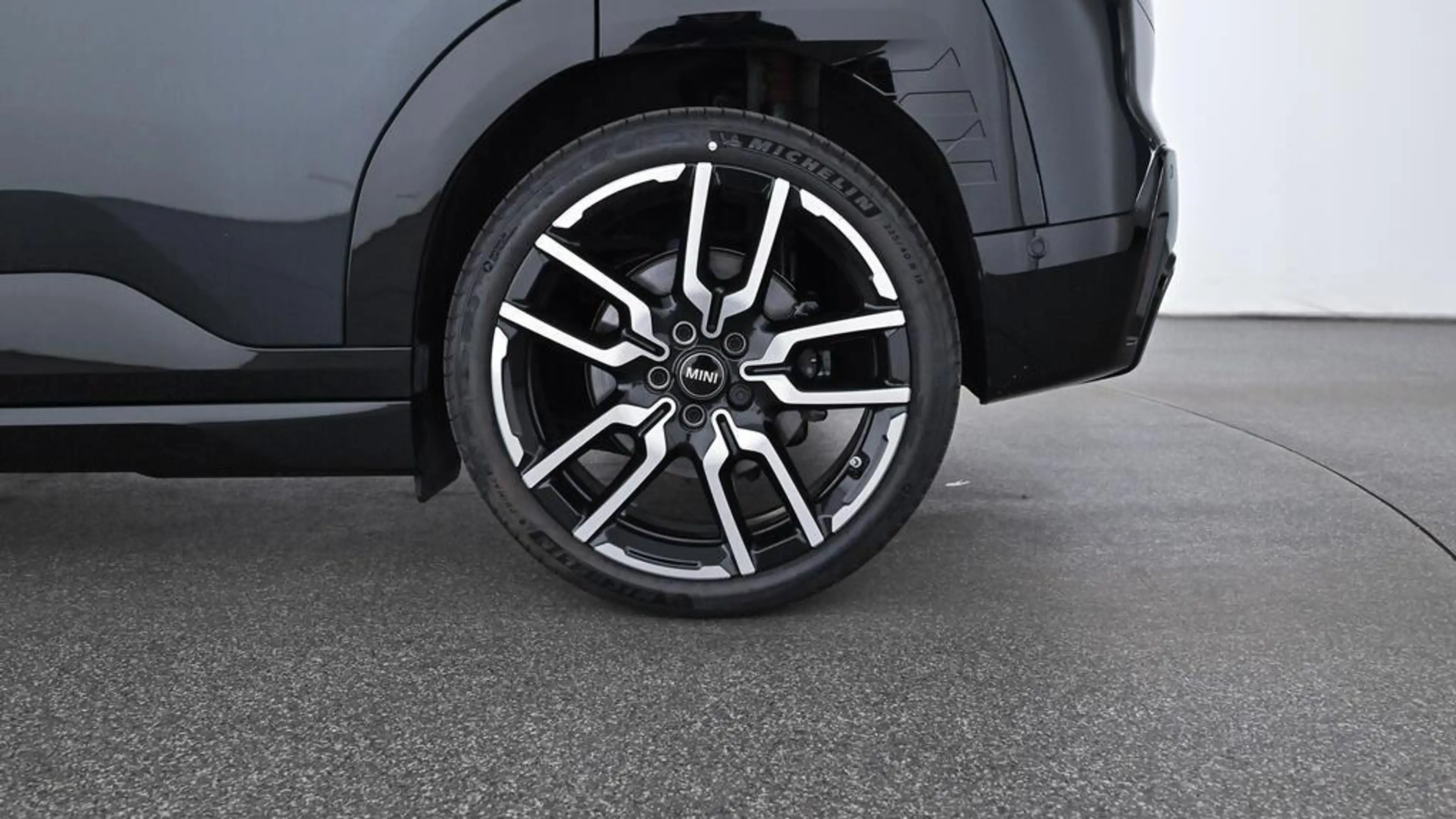 MINI Aceman John Cooper Works Trim — photo 9