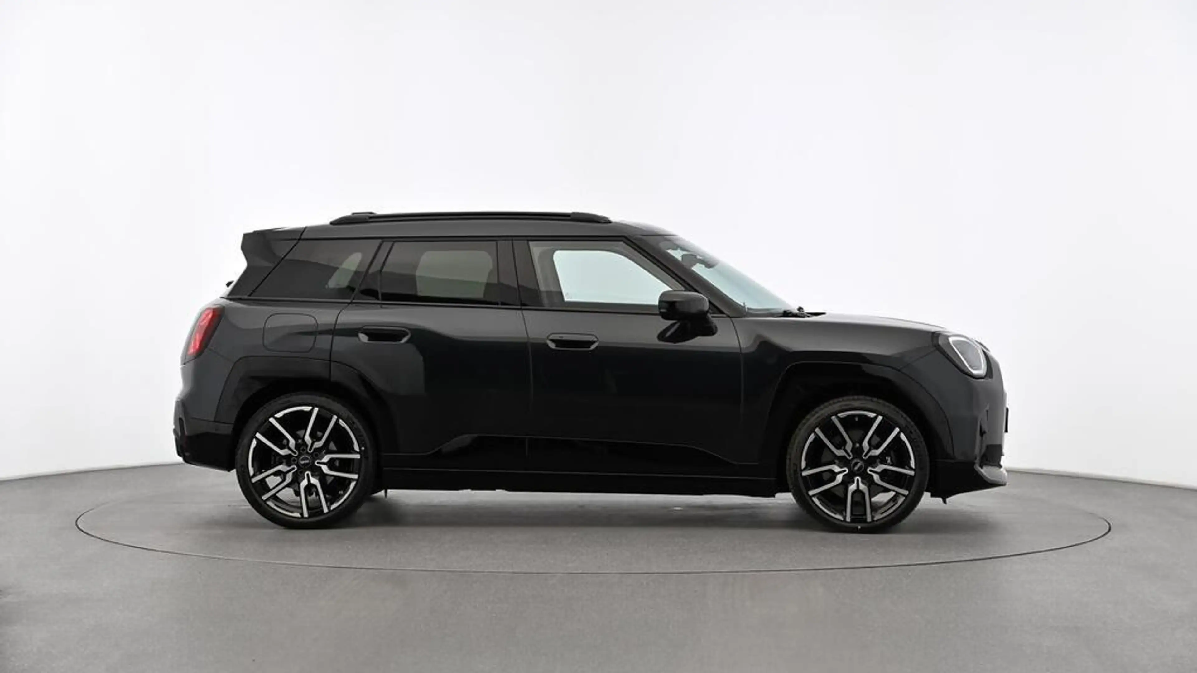 MINI Aceman John Cooper Works Trim — photo 3