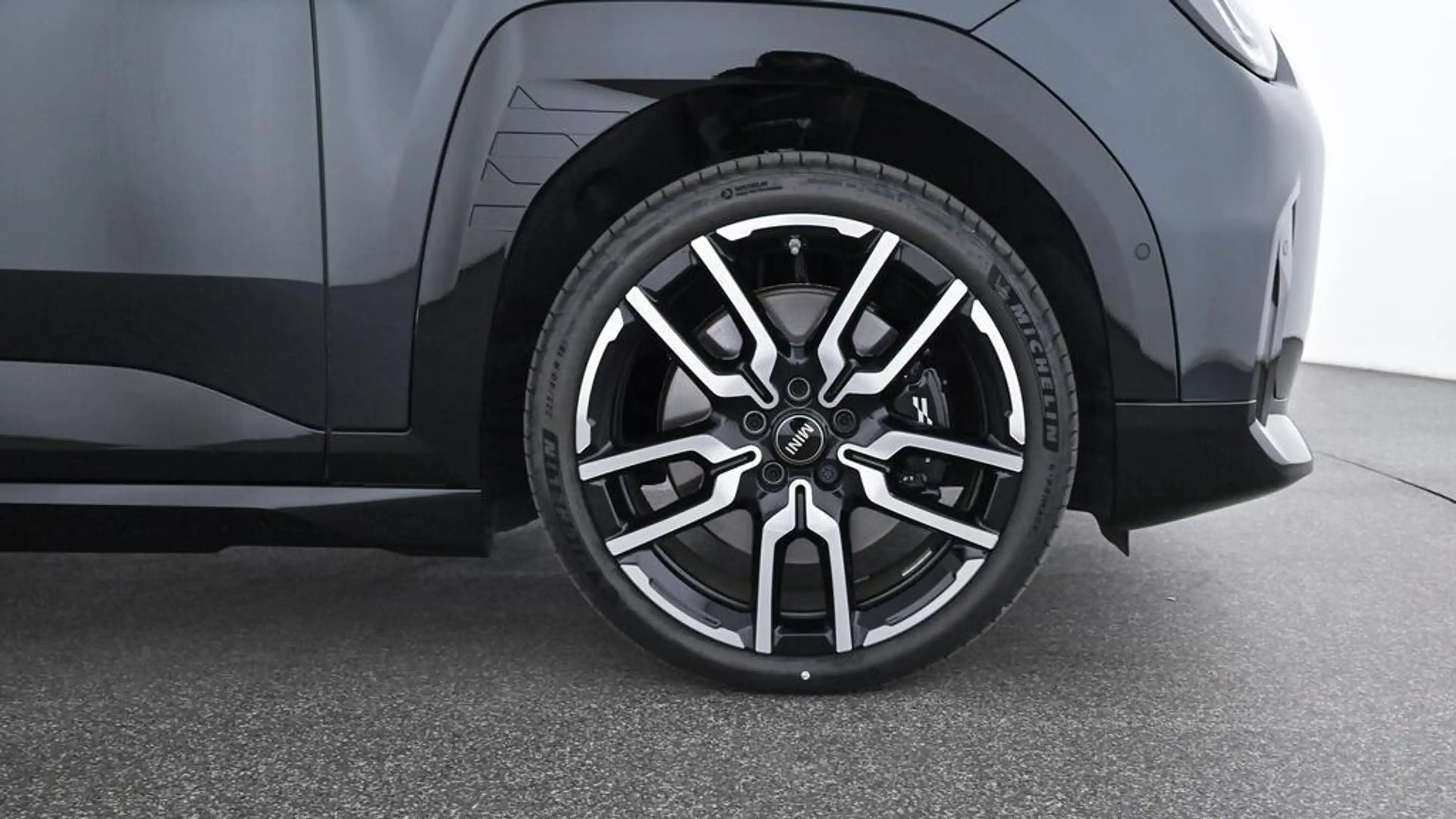 MINI Aceman John Cooper Works Trim — photo 10