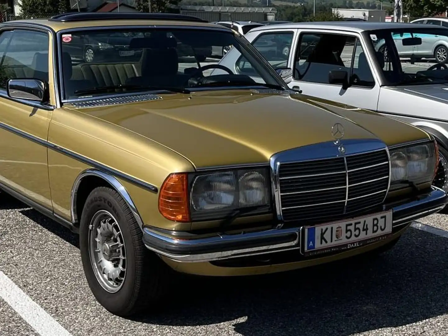 Mercedes-Benz 230 COUPÉ Gold - 2
